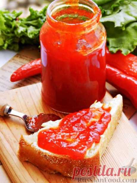 Острый джем из болгарского перца, яблок и острого перца - смелая комбинация, которая найдет своих поклонников Сочетание остроты, сладости и кислинки понравится любителям острых закусок.
Перец, яблоки и острый перец хорошо сочетаются с другими овощами.
Их часто дополняют мясом, птицей, рыбой
Острый джем из болгарского перца
Состав: красный сладкий перец - 5 шт, помидоры - 4 шт, чеснок - 1 зубчик, уксус - 30 мл, сахар - 2 ч.л., оливковое масло - 50 мл, корица - щепотка, соль, черный молотый пере…