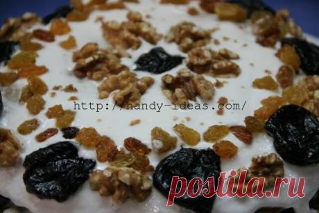 Медовый торт с черносливом. Сладкая выпечка своими руками.