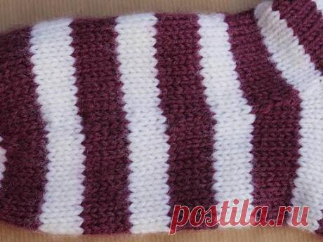 Маленькая хитрость - цветное вязание по кругу.