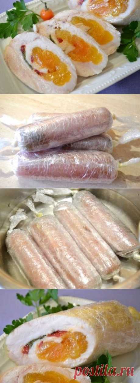 Куриные колбаски-рулеты с курагой