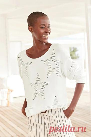 Запись на стене Джемпер от бренда Next, схема узораВ этом джемпере самое примечательное - узор в виде крупных звезд. Контур этих фигур связан сеткой, а внутри - изнаночные петли.На рисунке - схема звезды (нарисована в соответствии с оригиналом, по дырочкам). Раппорт - 52 петли (плюс две петли - по одной слева и справа) и 74 ряда. В изнаночных рядах петли вяжутся по рисунку.