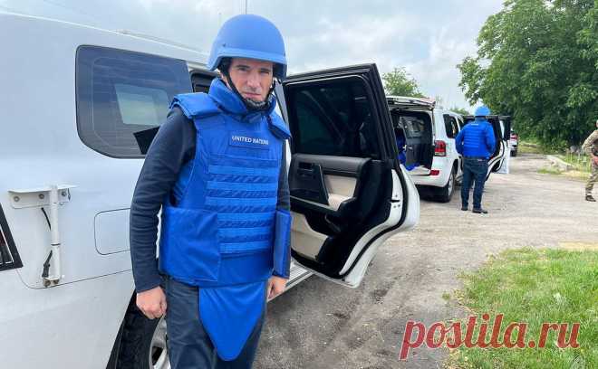 Делегация МАГАТЭ начала отложенный на сутки визит на Запорожскую АЭС. Делегация Международного агентства по атомной энергии (МАГАТЭ) во главе с Рафаэлем Гросси проехала через российский КПП у Васильевки в Запорожской области.