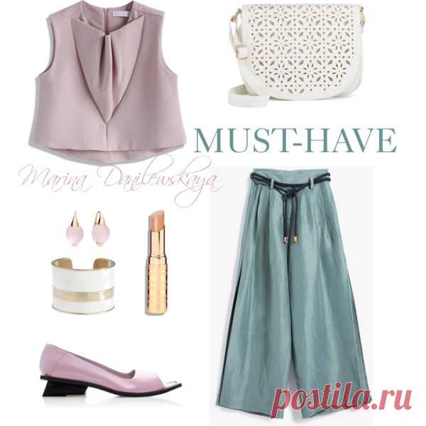 сайт МОДНАЯ ЖЕНЩИНА 
Must-have (маст хэв)
Термин must-have (маст хэв) появился совсем недавно, тем не менее, он часто фигурирует на обложках модных журналов и звучит с экранов телевизоров. Сейчас это модное выражение можно часто услышать с экранов телевизоров в качестве..............