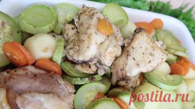 Курица в духовке с овощами в рукаве – самый вкусный рецепт