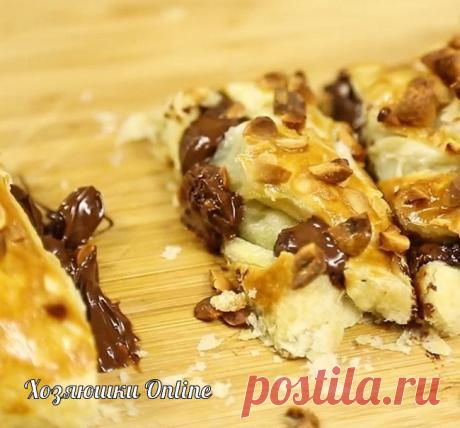 Моментальный пирог с шоколадом, 

●источник  Хозяюшки Online ●
 

 







Моментальный пирог с шоколадом, который сделает даже ребенок.Вам понадобятся: - 100 гр любого шоколада - 1 лист готового слоеного теста (больше размера шокол…