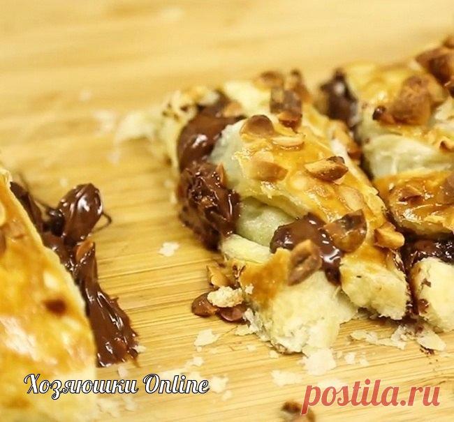 Моментальный пирог с шоколадом, 

●источник  Хозяюшки Online ●
 

 







Моментальный пирог с шоколадом, который сделает даже ребенок.Вам понадобятся: - 100 гр любого шоколада - 1 лист готового слоеного теста (больше размера шокол…