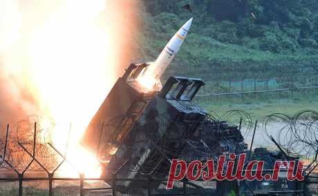 Российские военные показали видео с системой наведения и коррекции ATACMS. Специалисты по вооружению в России изучают систему наведения и коррекции полета ракеты ATACMS по блоку лазерных гироскопов и GPS-модулю, сообщило «РИА Новости».