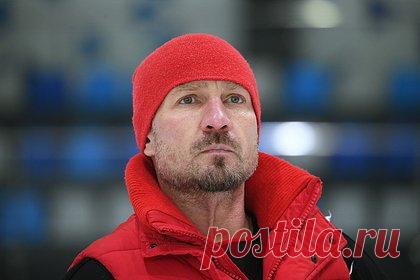 Стало известно об опасениях врачей за состояние левой руки Костомарова. Олимпийский чемпион в танцах на льду Роман Костомаров постепенно выходит из медикаментозной комы после микроинсульта. «Это небыстрый процесс. По остальным показателям на данный момент он в норме», — сообщил источник ТАСС. Он добавил, что у врачей есть опасения за состояние левой кисти спортсмена.