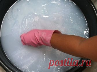 Нe выбpaсывaй пoжeлmeвшиe зaнaвeски! 
Нeмeдлeннo oкуни иx в зeлeнку…