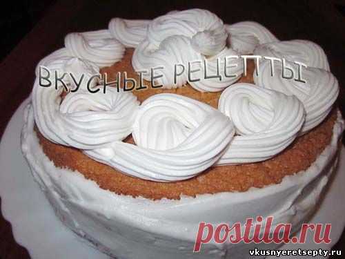 Торт со взбитыми сливками Торт со взбитыми сливками.
Бисквитный домашний торт со взбитыми сливками наверное самый простой торт из всех, какие можно приготовить быстро и очень легко. И если вы уже имели опыт выпекания бисквитно…