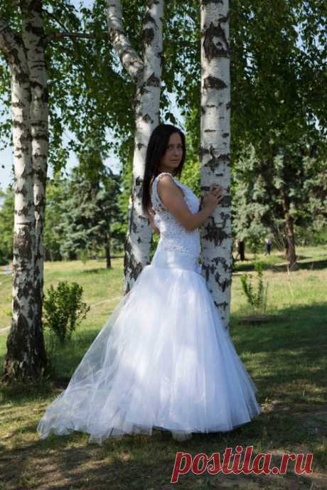 Ручная работа, вязание крючком, для торжественных событий, свадеб, концертов. Вы будете Единственная и неотразимая!! все платья связаны из ниток Х/Б - узоры - разные и неповторимые - Ни один узор ни в одном платье - БОЛЬШЕ НЕ ПОВТОРЯЕТСЯ!!! ВЫ будете &quot; АНГЕЛОМ&quot;!! - на любом торжестве!! все платья выполнены в ЕДИНСТВЕННОМ ЭКЗЕМПЛЯРЕ!!!
Рекомендации по уходу: стирайте в любых порошках, отбеливателях, каждый элемент заменяем, гладить не рекомендую