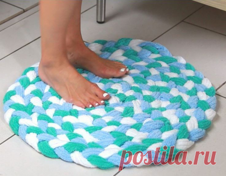 Плетеный коврик из старых полотенец — Сделай сам, идеи для творчества - DIY Ideas