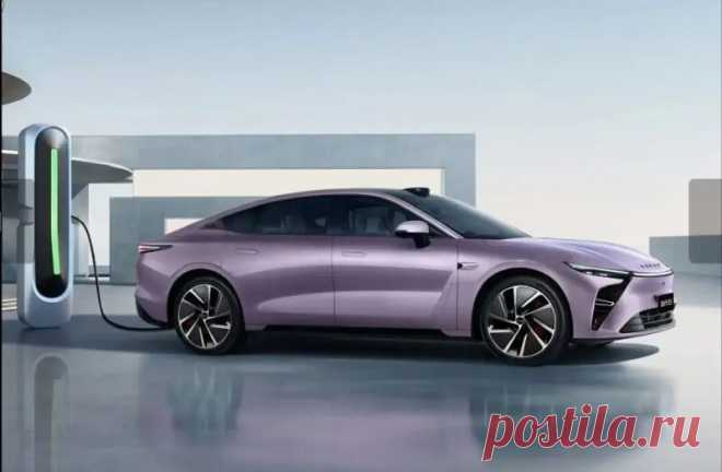 Chery Exeed Exlantix ES EREV 2025 поступил в продажу по цене от $22 400