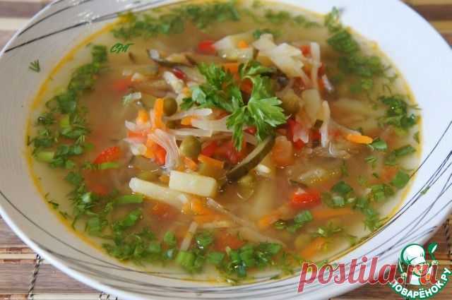 Щи "Успенские" с солеными огурцами и зеленым горошком - кулинарный рецепт