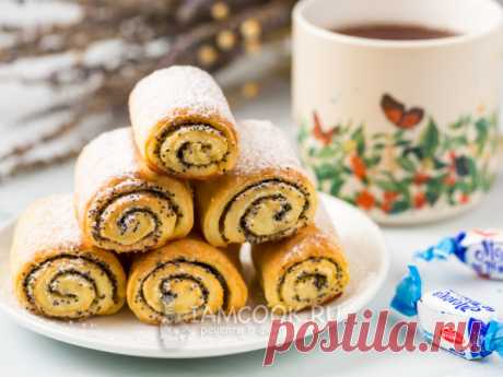 Творожное печенье с маком — рецепт с фото Вкусное, в меру сладкое, мягкое печенье на скорую руку, тесто для которого готовится без яиц и сахара. В начинку идут мак и сахар.