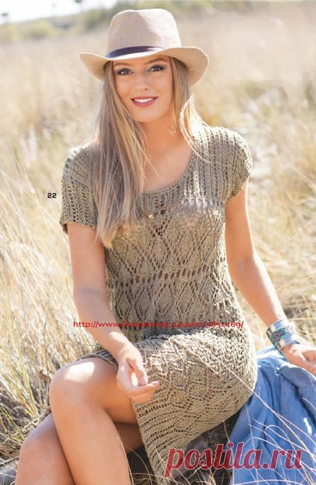 Платье с сочетанием узоров