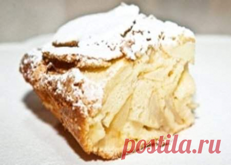 Шарлотка с яблоками на кефире - Простые рецепты Овкусе.ру