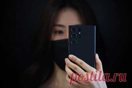 Камеру флагмана Samsung раскритиковали из-за обмана. Посетитель Reddit раскритиковал создателей камеры Samsung Galaxy S23 Ultra за обман потребителей и обвинил компанию во лжи. Пользователь платформы под ником ibreakphotos усомнился в том, что камера нового флагмана Samsung действительно может снимать высококачественные снимки космических объектов.