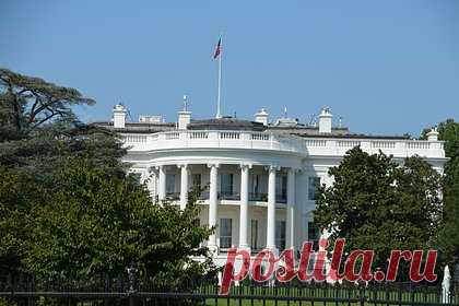В Кремле отреагировали на призыв Сакса к США пересмотреть позицию по России. Представитель Кремля Дмитрий Песков отреагировал на призыв американского экономиста, профессора Колумбийского университета Джеффри Сакса к США пересмотреть позицию по России. По словам пресс-секретаря российского лидера, подобные рассуждения встречаются редко, однако какая-то дискуссия все равно постепенно разгорается.