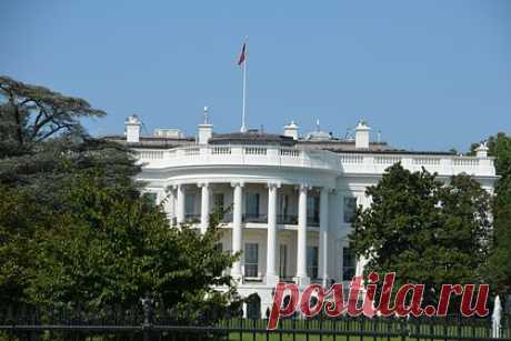 В Кремле отреагировали на призыв Сакса к США пересмотреть позицию по России. Представитель Кремля Дмитрий Песков отреагировал на призыв американского экономиста, профессора Колумбийского университета Джеффри Сакса к США пересмотреть позицию по России. По словам пресс-секретаря российского лидера, подобные рассуждения встречаются редко, однако какая-то дискуссия все равно постепенно разгорается.