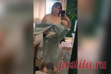 Женщина заказала наряд на свадьбу и получила «махровое полотенце». Пользовательница TikTok заказала в интернет-магазине наряд, в котором планировала пойти в качестве гостьи на свадьбу. Получив заказ, женщина была в шоке. Оказалось, что состоящий из укороченного топа и приталенной юбки костюм сшит из ткани, больше всего напоминающей махровое полотенце.