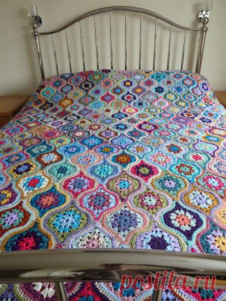 Mystical Lanterns Blanket Pattern - CRAFTS LOVED