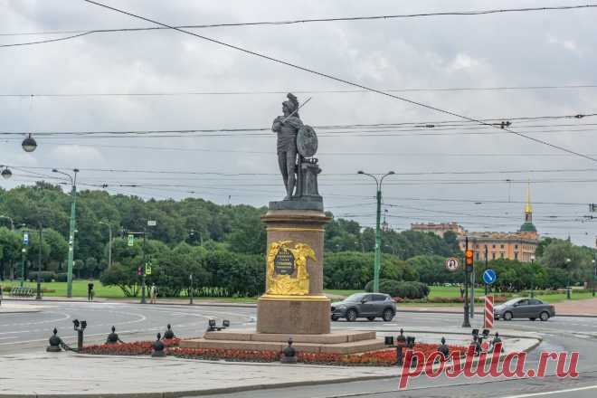 Пешая прогулка по Петербургу. Троицкий мост, Марсово поле и место, где Петр Первый стал императором (часть 3) | Hellen Geografic | Яндекс Дзен
