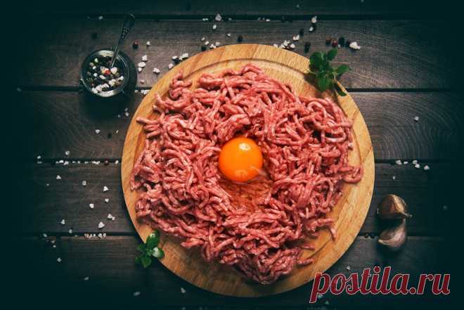 Мясной рулет из фарша