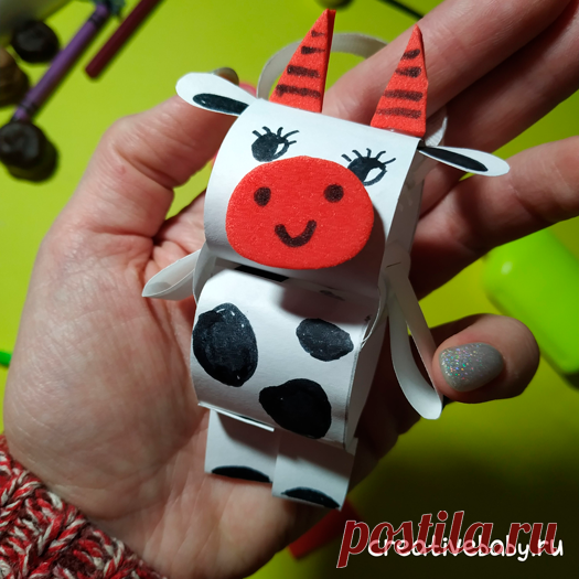 Новогодние игрушки из бумаги на ёлку Сегодня мы покажем вам как из обычной белой бумаги сделать интересные новогодние игрушки своими руками. Детям понравится придумывать новых героев и вешать