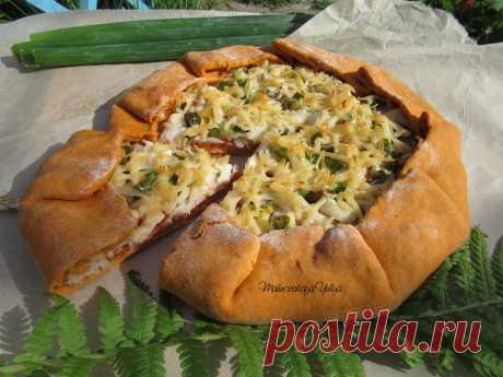 Вкуснейшая томатная галета с рыбой!
Fish biscuit, dough on tomato juice, for fish lovers - a delicious combination!