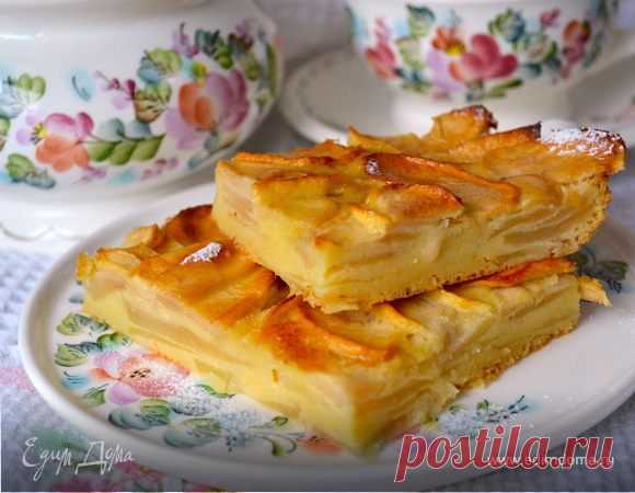 Французский яблочный пирог (Gâteau invisible aux pommes), рецепт с ингредиентами: яйца куриные, яблоки, молоко