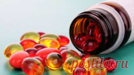 Таможенники нашли на судне, прибывшем из Японии, контрабандные сигареты и БАД. На судне, прибывшем из Японии, нашли крупную партию контрабандных сигарет, БАД и одежды. Об этом сообщает РИА Новости со ссылкой на таможню Владивостока. По информации агентства, общая стоимость контрабандного груза составляет около 5 млн ...