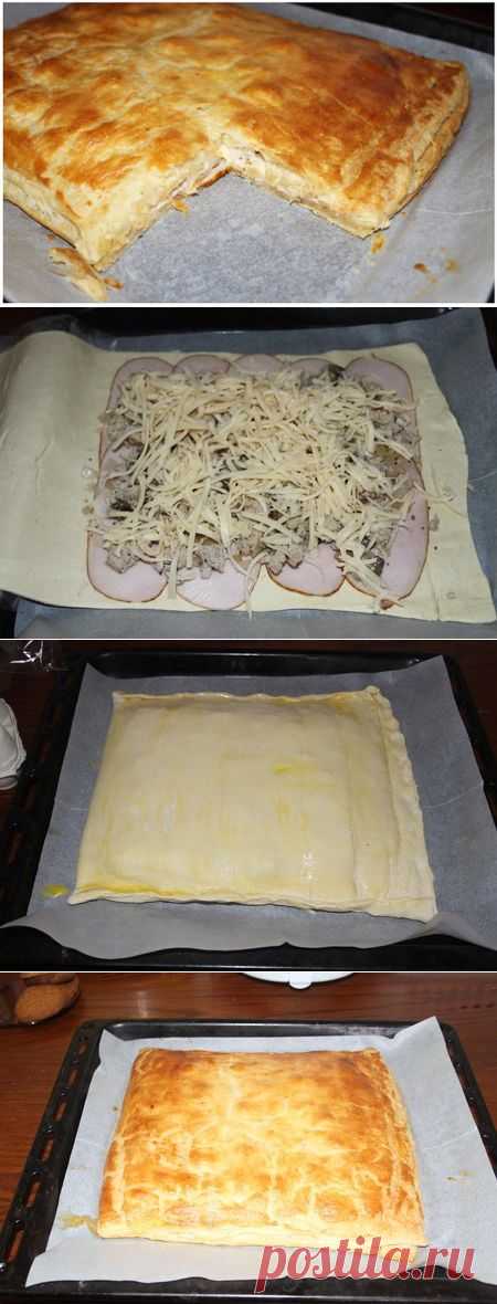 Слоеный пирог с пастромой и сыром | Смачно