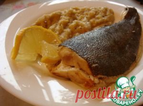 Камбала-два рецепта в одном - кулинарный рецепт
Ингредиенты для &quot;Камбала-два рецепта в одном&quot;:

    Лимон	(сок половины) — 1 шт
    Масло оливковое	— 10 мл
    Помидор	— 1 шт
    Зелень	— 1 пуч.
    Яблоко	(зеленое, большое) — 1 шт
    Лук репчатый	(средняя луковица) — 1 шт
    Лук-порей	(белая часть) — 1 шт
    Камбала	(желтобрюхая) — 2 шт