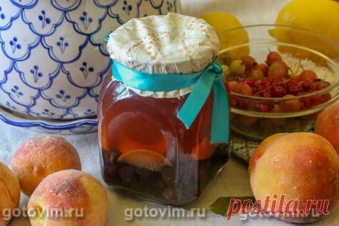 Компот из ежевики с персиками. Рецепт с фото Для компота отбирайте самые спелые ежевику и персики. Персики должны быть мягкими, их мякоть легко продавливается при нажатии пальцами, а кожицу можно снять без ошпаривания. От этого зависит,  насколько вкусным и ароматным получится готовый напиток. Добавление кристаллов лимонной кислоты поможет сохранить компот в банках зимой.


