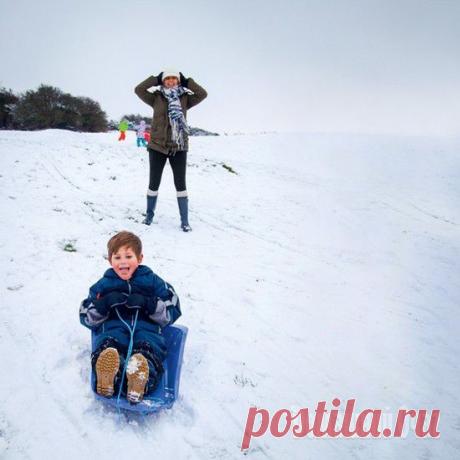 Беспокойная мама: что такое гиперопека и в чем ее вред