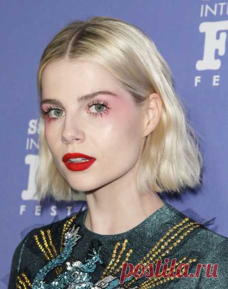 Lucy Boynton's OTT Monochrome Cat Eye Is The Make-Up Of Our Mod Dreams