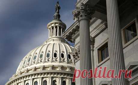 В конгрессе США призвали Байдена прекратить «безудержную помощь» Украине. В конгрессе США выразили обеспокоенность тем, что «безудержная помощь» украинским военным угрожает дальнейшей эскалацией конфликта и развязыванием опосредованной войны с Россией