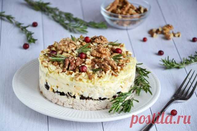 Салат курица с черносливом и грецким орехом рецепт с фото пошагово и видео - 1000.menu