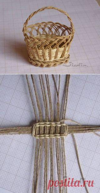 Miniatures et maisons de poupees : la vannerie