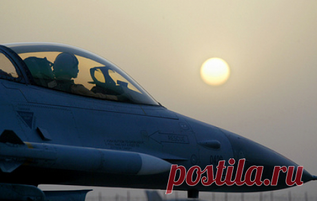 Белый дом анонсировал подготовку украинских летчиков на F-16 в ЕС &quot;через пару недель&quot;. Помощник президента США по национальной безопасности Джейк Салливан пообещал предоставить европейцам все необходимые инструменты для начала обучения
