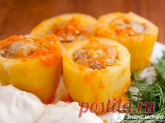 ✔ Знакомства для серьезных отношений ➡ RusLoveGroup.ru ✔
ПОТРЯСАЮЩАЯ ФАРШИРОВАННАЯ КАРТОШЕЧКА
Ингредиенты для картошки фаршированной фаршем
1. картофель — 1 кг
2. фарш мясной — 300 гр
3. лук — 2 шт средние
5. морковь — 100 гр
6. паста томатная — 1 ст ложка
7. чеснок
8. растительное масло
Подбираем картошку одинакового размера. Вырезаем из нее серединку (это можно сделать используя нож и чанную ложку). Донышко картофелин немного срезаем, чтобы они были устойчивы в сковородк...