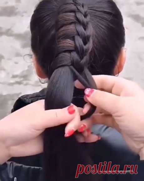 Aug 29, 2021 - 316k Likes, 5,823 Comments - HairVideo4You (@hairtutorial4you) on Instagram: “So amazing hair braiding tutorial for you ❤️❤️❤️  Follow us @hairtutorial4you  Credit: DM me for…”