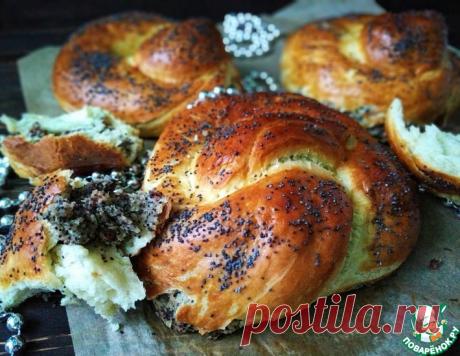 Мягкие брецели, фаршированные шоколадно-маковым тестом – кулинарный рецепт