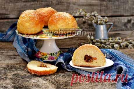 Дрожжевые булочки с изюмом