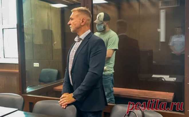 Суд арестовал второго фигуранта дела «Кремлевской прачки». Тверской районный суд Москвы арестовал генерального директора ООО «Производственно-строительная компания «Наследие» Александра Санина по делу о вымогательстве у руководства группы IT-компаний «Ланит», фигурантом которого является бывший полковник ФСБ, администратор телеграм-канала «Кремлевская прачка» Михаил Поляков.