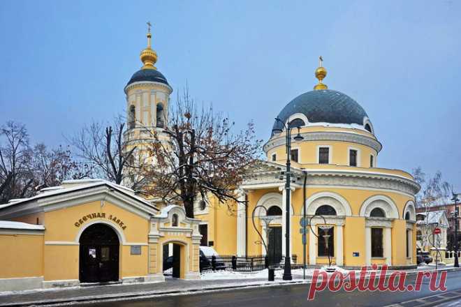 Пушкин на иконе в православном храме