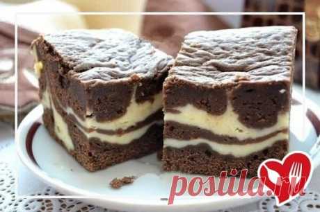 Шоколадно-творожный пирог 
Ингредиенты:
Для шоколадного слоя:
Шоколад — 100 г
Сливочное масло — 100 г
Сахар — 100 г
Мука — 100 г
Какао-порошок — 2 ст. л.
Яйца — 2 шт.
Разрыхлитель — 0,5 ч. л.
Ванилин — 1 пакетик
Соль -— 1 щепотка
Для творожного слоя:
Творог — 200 г
Сахар — 2 ст. л.
Яйца — 1 шт.
Ванилин — 1 пакетик
Приготовление:
1. Шоколад поломать на кусочки, растопить вместе со сливочным маслом. Яйца взбить с сахаром и солью. Соединить шоколадно-масляную смесь со взбитыми яйцами.
2.