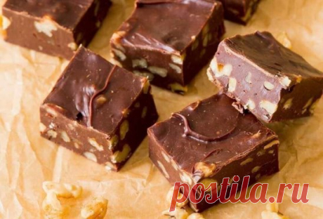 Удивительно вкусный домашний шоколад (2 рецепта)
Надо взять:
какао - 100г
сахар - 1ч.л.
сливочное масло - 50г
молоко - 2ст.л.
Приготовление:
1. Вылить молоко в кастрюлю и нагреть на медленном огне, не доводя до кипения. 2. Добавить сахар и порошок какао. 3. Растопить сливочное масло на водяной бане и добавить к молоку. 4. Перемешать и довести смесь до кипения. 5. Готовить на медленном огне около 2 минут. 6. Разлить шоколад по формам и поставить в холодильник на несколько ч...