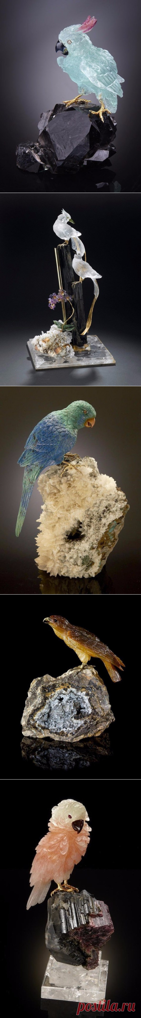 Птицы, вырезанные из минералов
